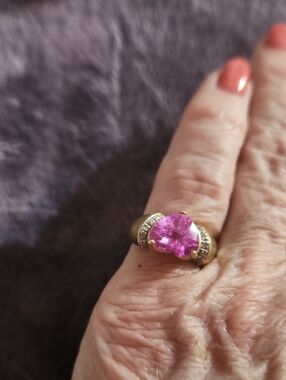 Gold Heart CreatedPinksaphire Gemstone Ring for Women